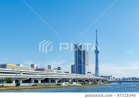 [Urban scenery of Tokyo] Tokyo Sky Tree and Sumida River (Minamisenju Shioiri Park) 97318340