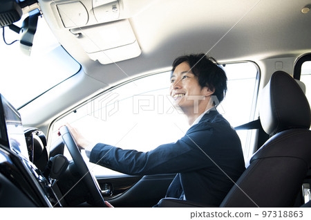 一個人開車 一個人開車 97318863