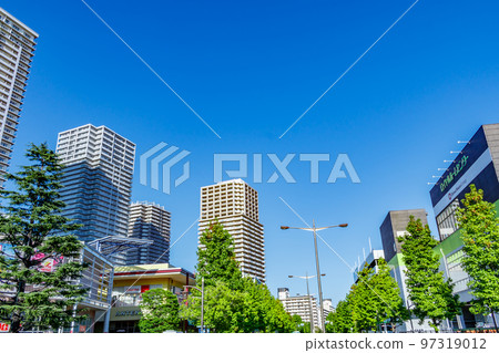 [Urban scenery of Tokyo] Urban scenery around Minami-Senju station 97319012