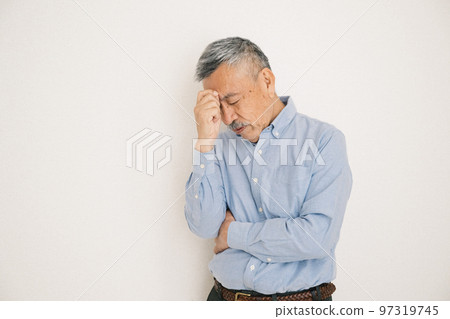 思考高級男性 思考高級男性 97319745