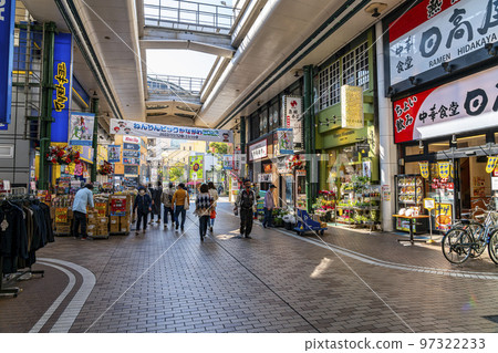 [神奈川縣]川崎站前的川崎銀龍街商店街 97322233