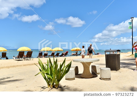 Holidays in Hawaii 97323272