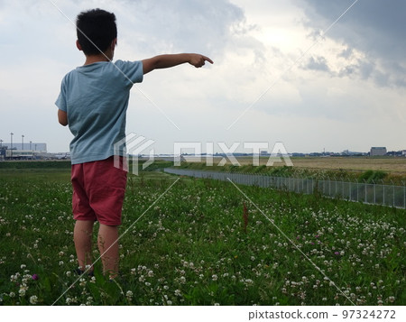 Iwate Hanamaki Airport A hill where you can see planes 97324272