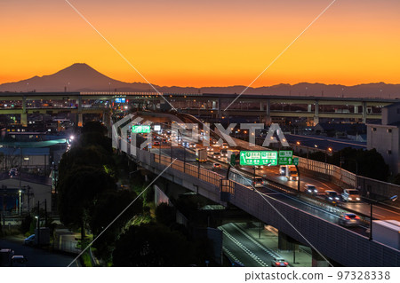 《Saitama Prefecture》 Night view and traffic image of Bijogi Junction and Mt. Fuji 97328338