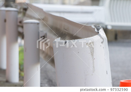 套梁護欄 套梁護欄 97332590