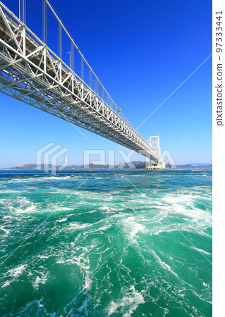 [Tokushima Prefecture] Onaruto Bridge and Whirlpools (Naruto Whirlpools) seen from a sightseeing boat 97333441