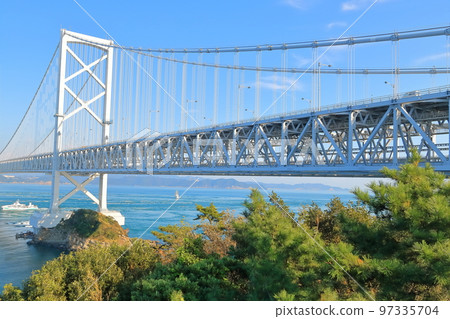 [德島縣]大鳴門橋和漩渦（鳴門漩渦） 97335704