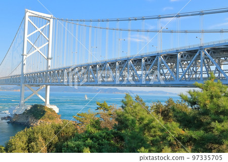 [德島縣]大鳴門橋和漩渦（鳴門漩渦） 97335705
