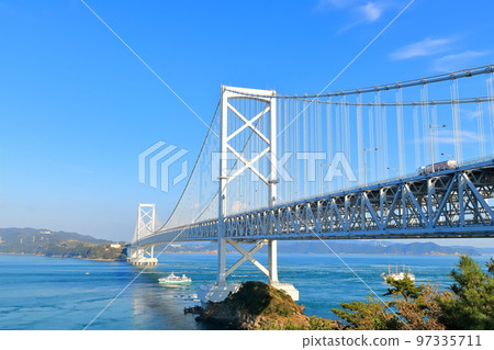 [德島縣]大鳴門橋和漩渦（鳴門漩渦） 97335711