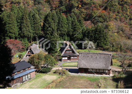 Echinaka 五箇山菅沼村 Echinaka 五箇山菅沼村 97336612