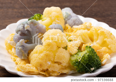 煮花椰菜和西蘭花 97336688