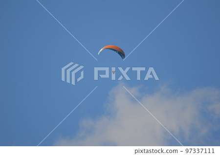 Paragliding (Yamanashi Prefecture) Paragliding (Yamanashi Prefecture) 97337111