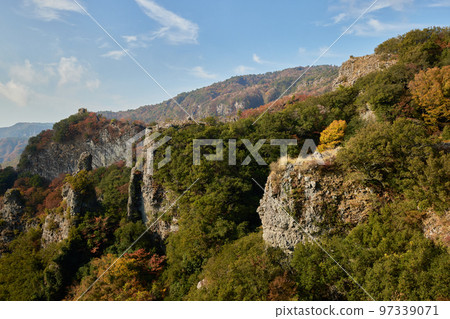 Kankakei with autumn leaves/Kagawa Prefecture Kankakei with autumn leaves/Kagawa Prefecture 97339071