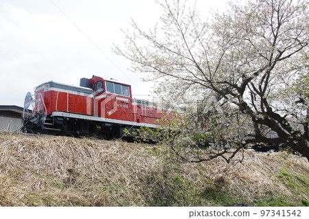 Aterazawa Line 100th anniversary issue and cherry blossoms departing from Aterazawa Station Aterazawa Line 100th anniversary issue and cherry blossoms departing from Aterazawa Station 97341542