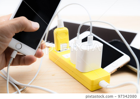 Electronic device charging Power cable and smartphone Electronic device charging Power cable and smartphone 97342080