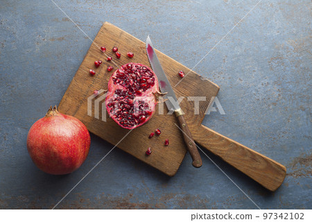Pomegranate 97342102