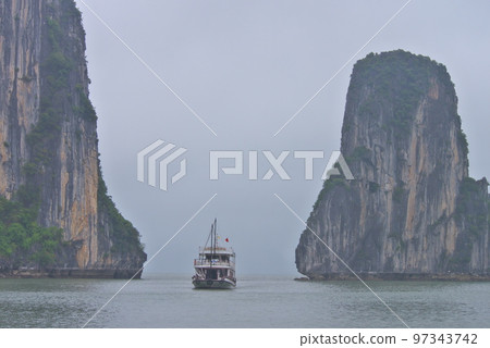 越南下龍灣/下龍市 97343742