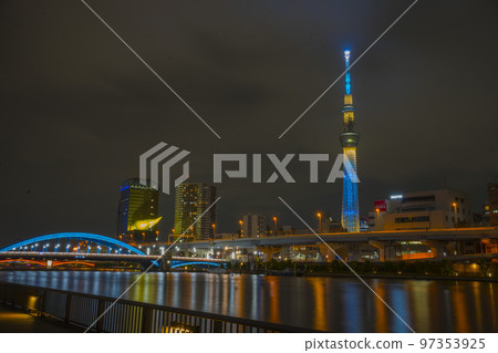 東京晴空塔的夜景 東京晴空塔的夜景 97353925