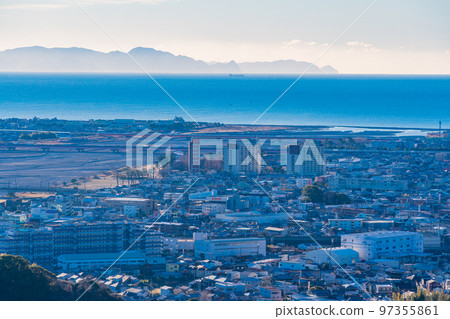 （靜岡縣）靜岡市街景之外的駿河灣和伊豆半島 97355861