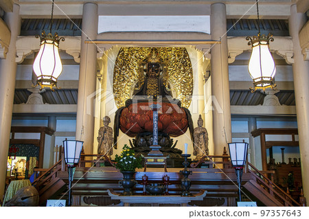 Kamakura City Engakuji Temple, the principal image in the Buddha hall, the Crowned Shaka Nyorai statue Kamakura City Engakuji Temple, the principal image in the Buddha hall, the Crowned Shaka Nyorai statue 97357643