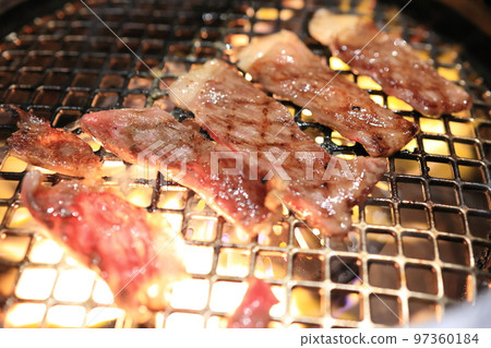 黑毛和牛烤肉(沙朗) 黑毛和牛烤肉(沙朗) 97360184