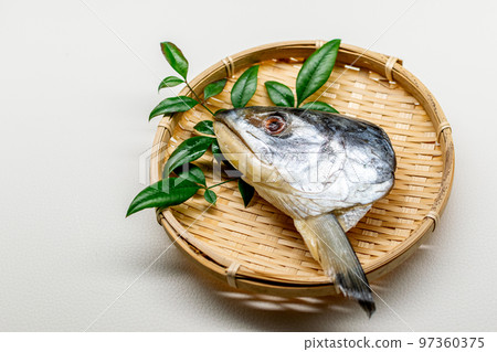Aramaki salmon head 97360375