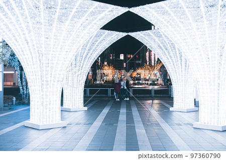 JR博多車站前的燈飾 97360790