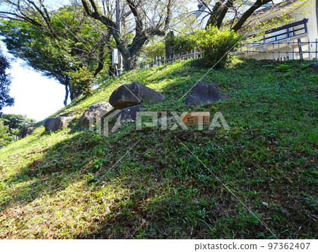 Komakiyama Castle Stone walls around the castle tower (Komaki City, Aichi Prefecture) October 2022 Komakiyama Castle Stone walls around the castle tower (Komaki City, Aichi Prefecture) October 2022 97362407