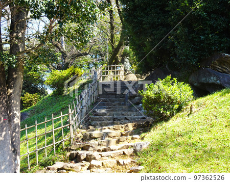 Komakiyama Castle Stairs around the castle tower (Komaki City, Aichi Prefecture) October 2022 Komakiyama Castle Stairs around the castle tower (Komaki City, Aichi Prefecture) October 2022 97362526