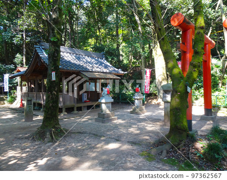 Komakiyama Castle Komakiyama Inari Shrine (Komaki City, Aichi Prefecture) October 2022 Komakiyama Castle Komakiyama Inari Shrine (Komaki City, Aichi Prefecture) October 2022 97362567