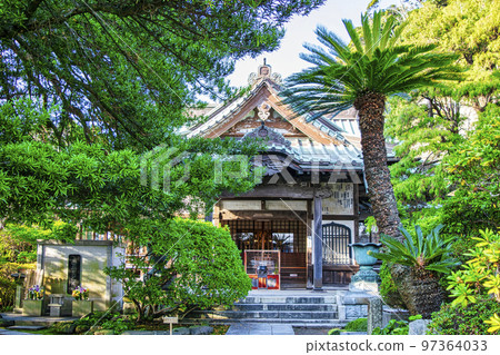 Kamakura City The main hall of Anyo-in, which is related to Masako Hojo 97364033