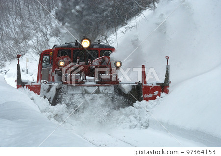 米坂線 Uzen Matsuoka - Isa Territory JR East DD14-317 + DE10-1680 (Nagaoka) Tokusetsu 97364153