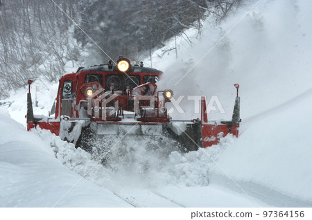 Yonesaka Line Uzen Matsuoka - Isa Territory JR East DD14-317 + DE10-1680 (Nagaoka) Tokusetsu Yonesaka Line Uzen Matsuoka - Isa Territory JR East DD14-317 + DE10-1680 (Nagaoka) Tokusetsu 97364156