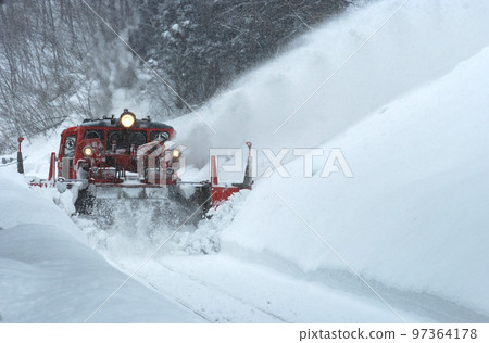 米坂線 Uzen Matsuoka - Isa Territory JR East DD14-317 + DE10-1680 (Nagaoka) Tokusetsu 97364178