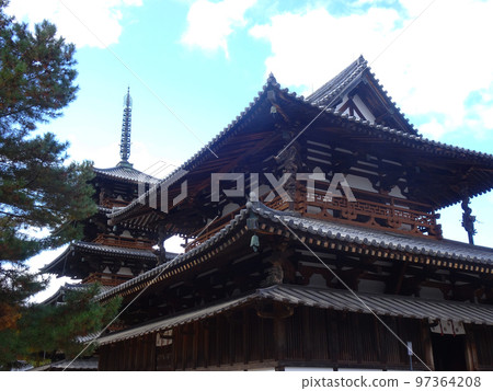 法隆寺大雄寶殿和五層塔（奈良縣生駒郡斑鳩町法隆寺三內）2022 年 11 月 97364208