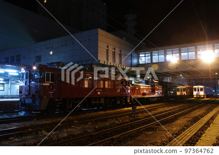 仙山線 山形站 Atarizawa 線 100 週年紀念客車轉發 97364762