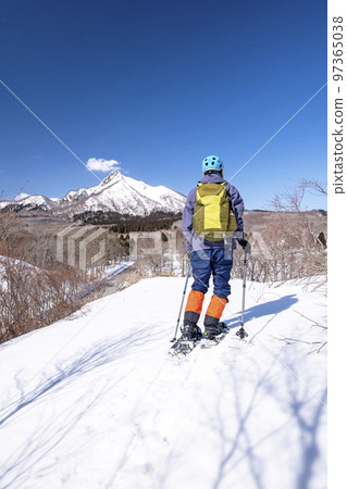 雪道徒步加賀大山的形象 97365038