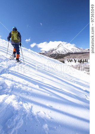 雪道徒步加賀大山的形象 97365049