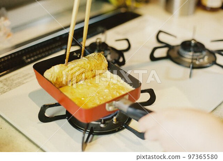 烤自製玉子燒 烤自製玉子燒 97365580