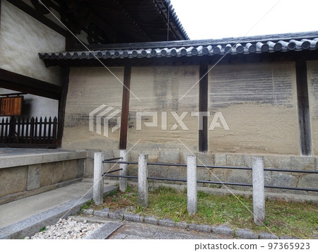 Horyuji Nandaimon Tsukiji Fence (Horyujisannai, Ikaruga-cho, Ikoma-gun, Nara Prefecture) November 2022 97365923