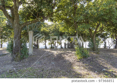 藤原宮遺址和賀茂子神社遺址的石碑/奈良縣橿原市 藤原宮遺址和賀茂子神社遺址的石碑/奈良縣橿原市 97368851