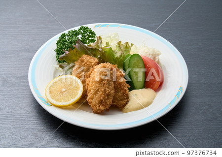 Fried oysters, Western food originating in Japan 97376734