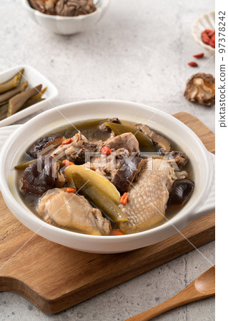 Delicious Taiwanese peeled green chili pepper chicken soup with mushroom and goji berry Delicious Taiwanese peeled green chili pepper chicken soup with mushroom and goji berry 97378242