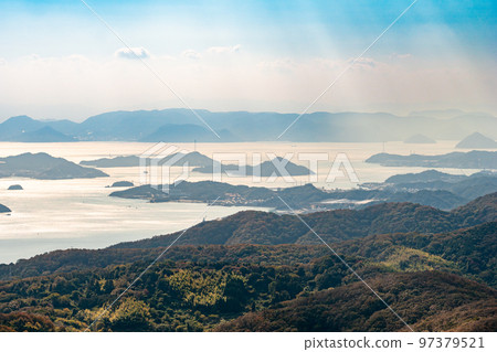 秋天的瀨戶內海[從岡山縣錦江山眺望] 97379521