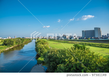 《Aichi Prefecture》Nagoya City Green Yatagawa riverbed 97381149