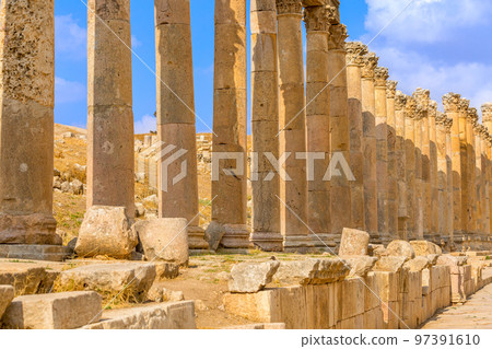 Jerash, Jordan Cardo maximus, Gerasa of Antiquity Jerash, Jordan Cardo maximus, Gerasa of Antiquity 97391610