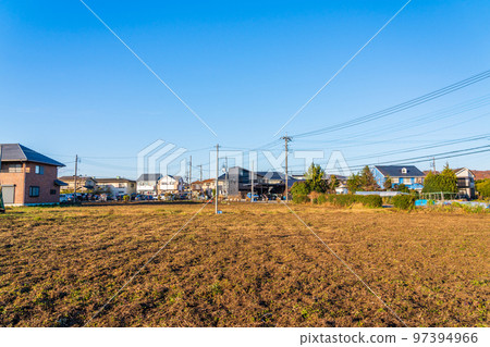 正在轉變為住宅用途的農業用地 97394966