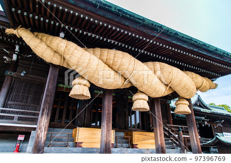 Miyajidake Shrine, Fukuoka Prefecture - Worship Hall and Large Shimenawa Miyajidake Shrine, Fukuoka Prefecture - Worship Hall and Large Shimenawa 97396769