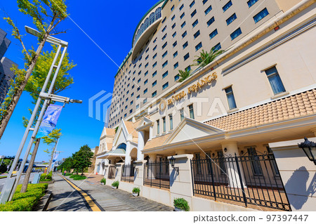 Chiba City, Chiba Prefecture, Mihama Ward, Makuhari Shintoshin Cityscape, hotel along Messe Boulevard 97397447