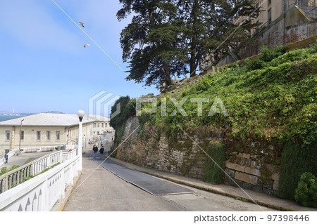 Alcatraz island and prison in San Francisco Bay Alcatraz island and prison in San Francisco Bay 97398446